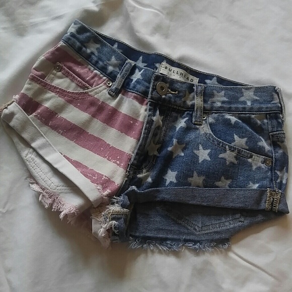 Shorts - Picture 2 of 6